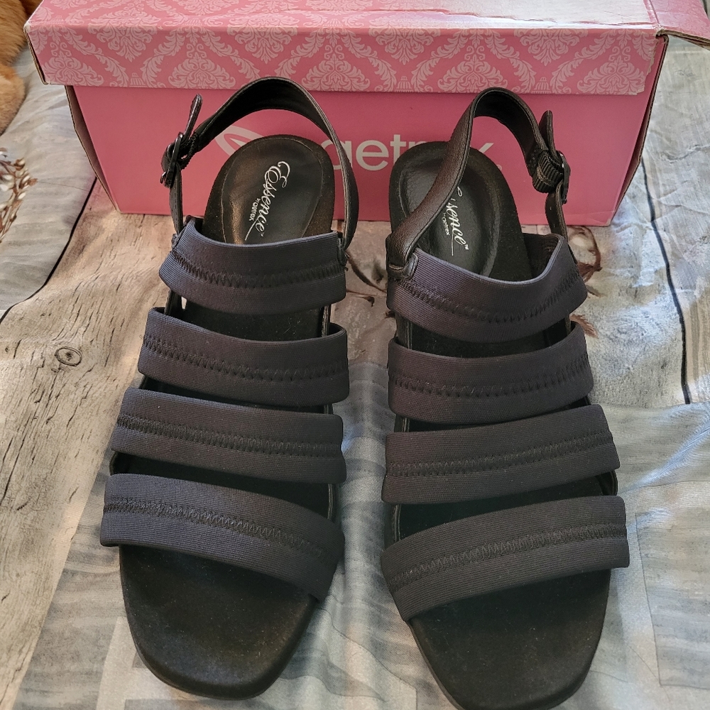 Aetrex Essence Multi Strap Heels